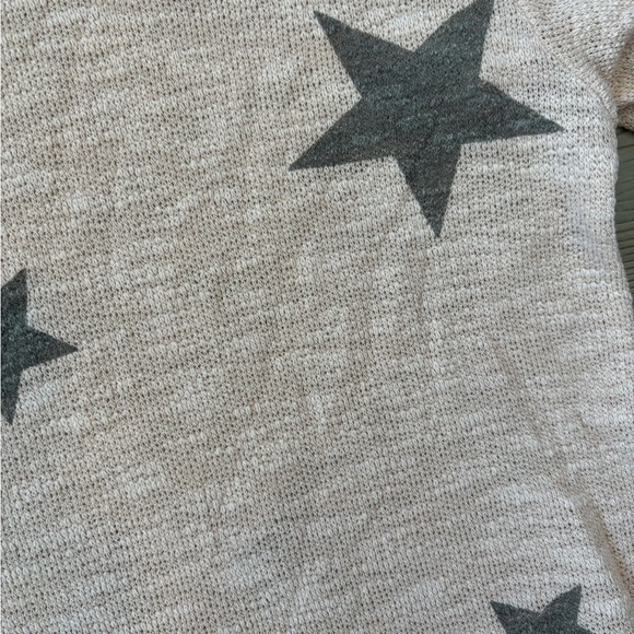 143 Story by Line Up NWOT size medium, peach with gray stars, oversized - Picture 3 of 5